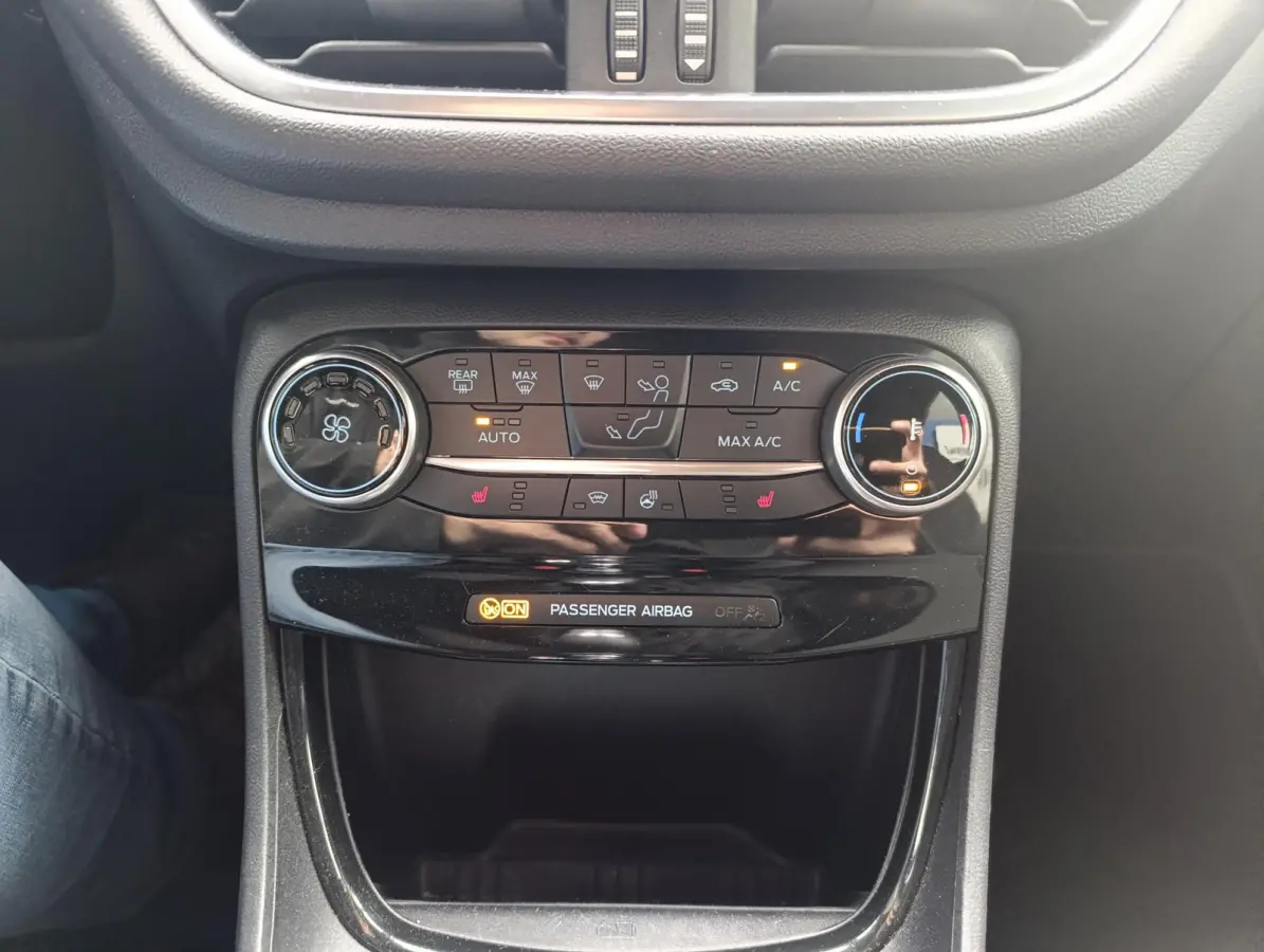1.0 EcoBoost ST-Line | Camera | Stoel/stuur voorruitverwarming | Dealeronderhouden