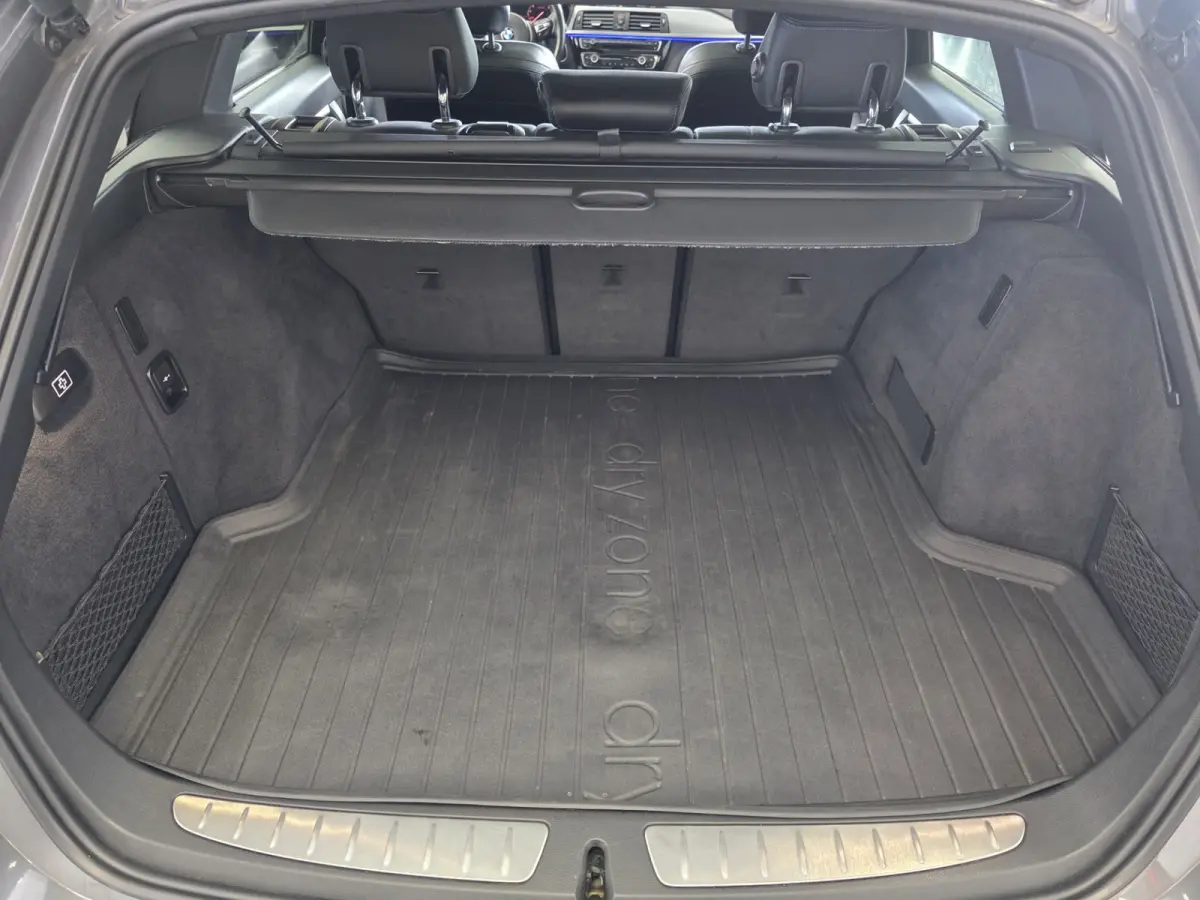 318i M-Sport Corporate Lease Automaat – Pano – HUD – Leder – Camera – NAP –