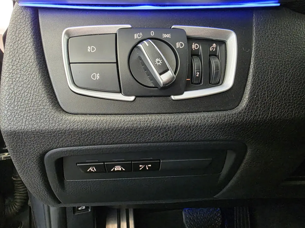 318i M-Sport Corporate Lease Automaat – Pano – HUD – Leder – Camera – NAP –