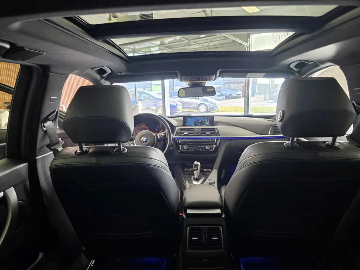 318i M-Sport Corporate Lease Automaat – Pano – HUD – Leder – Camera – NAP –