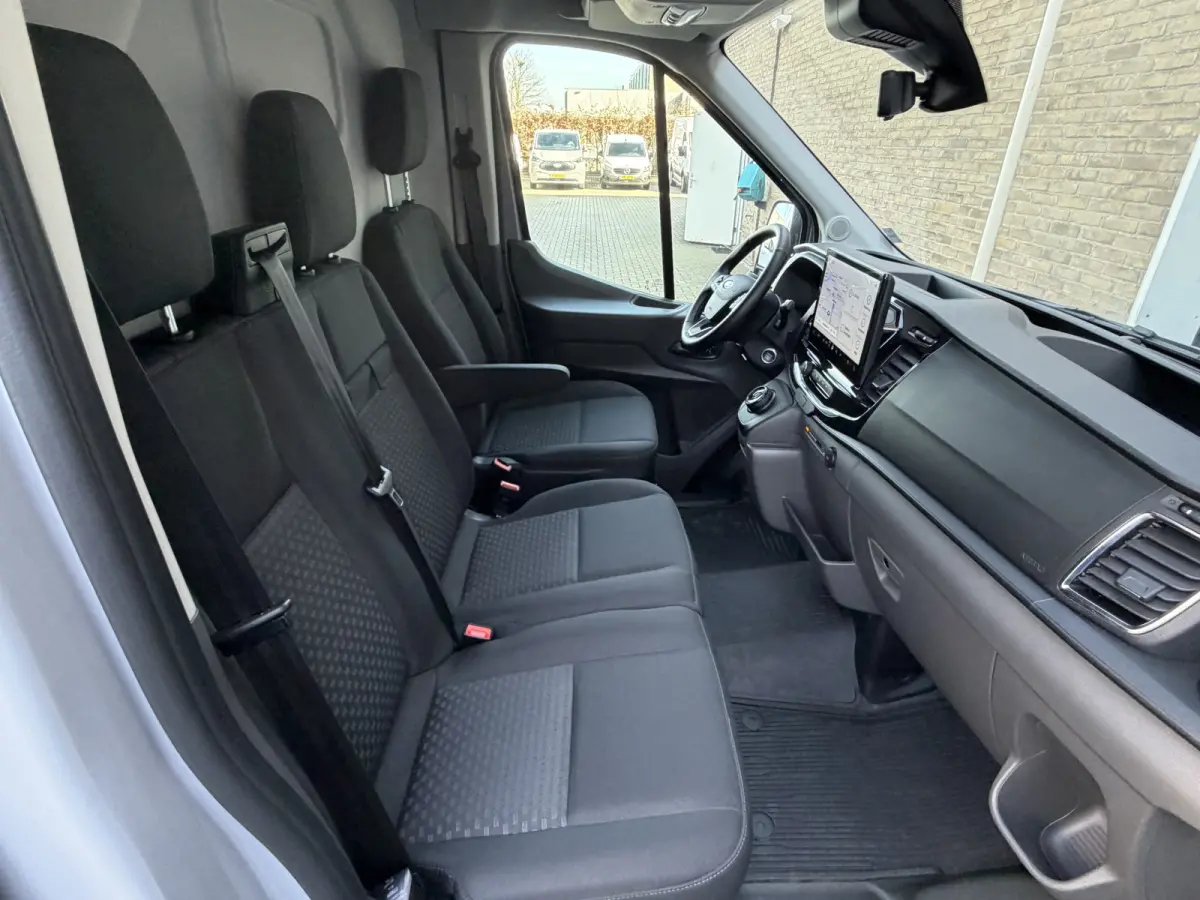 350 L2H2 270PK Trend 68 kWh 317 KM WLTP CarPlay/cruisecontrol/stoelverwarming