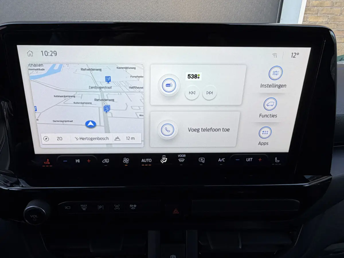 Cust. 320 L2H1 Sport 218PK 65 kWh CarPlay/stoelverwarming/navi/camera