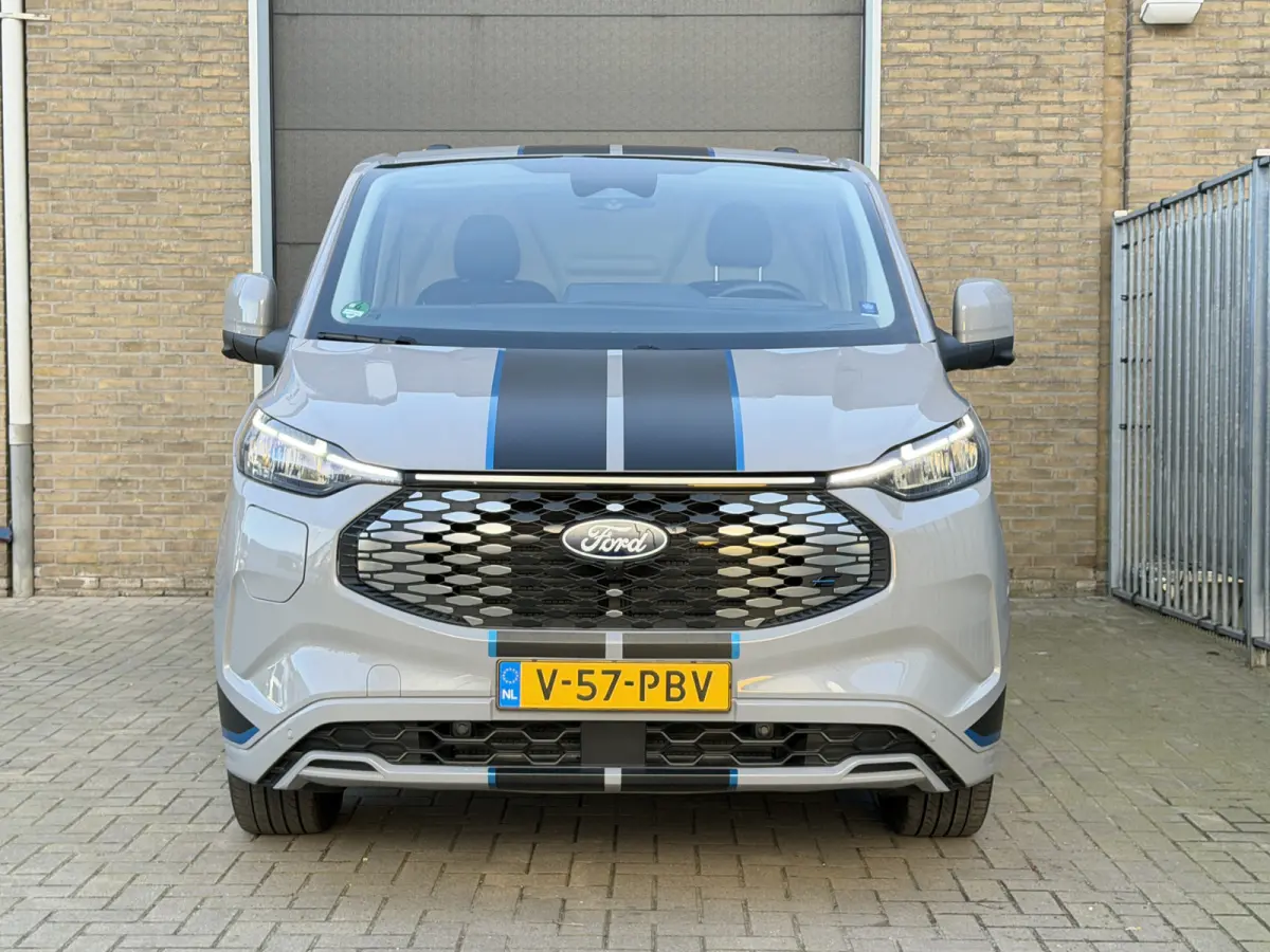 Cust. 320 L2H1 Sport 218PK 65 kWh CarPlay/stoelverwarming/navi/camera