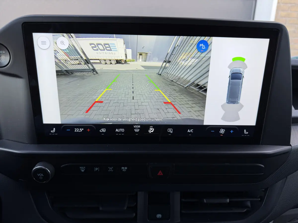 320 2.0 TDCI 140 PK Euro 6 L2H1 Trend CarPlay/Stoelverwarming/cruise control