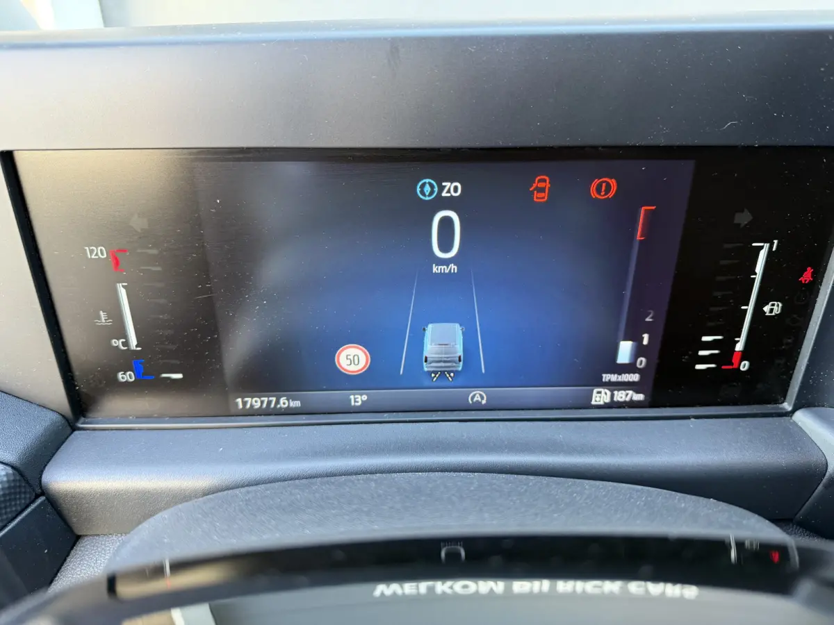 320 2.0 TDCI 140 PK Euro 6 L2H1 Trend CarPlay/Stoelverwarming/cruise control