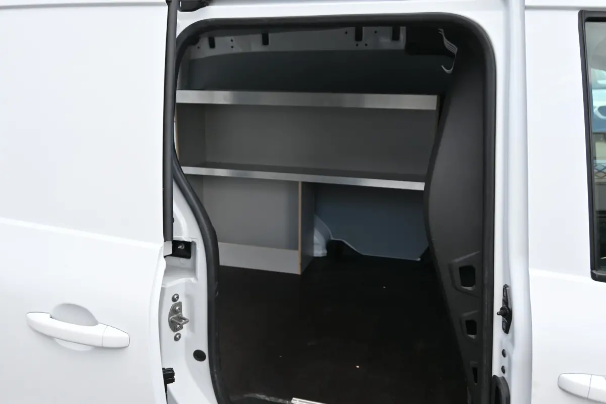 110 CDI L1 Pro 3 Zitplaatsen, MBUX, Stoelverwarming