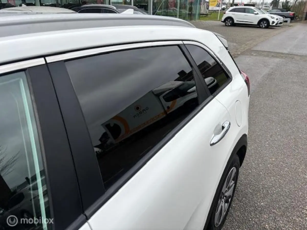 1.6 GDi Hybrid DynamicPlusLine Navigatie, + Camera achter , Leren bekleding Stoel & Stuur verwarming , Lane assist , Brake assist , volledig onderhouden !