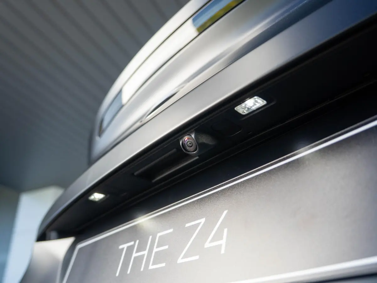 sDrive20i | Final Edition | Safety Pack | Head-up Display | Harman Kardon
