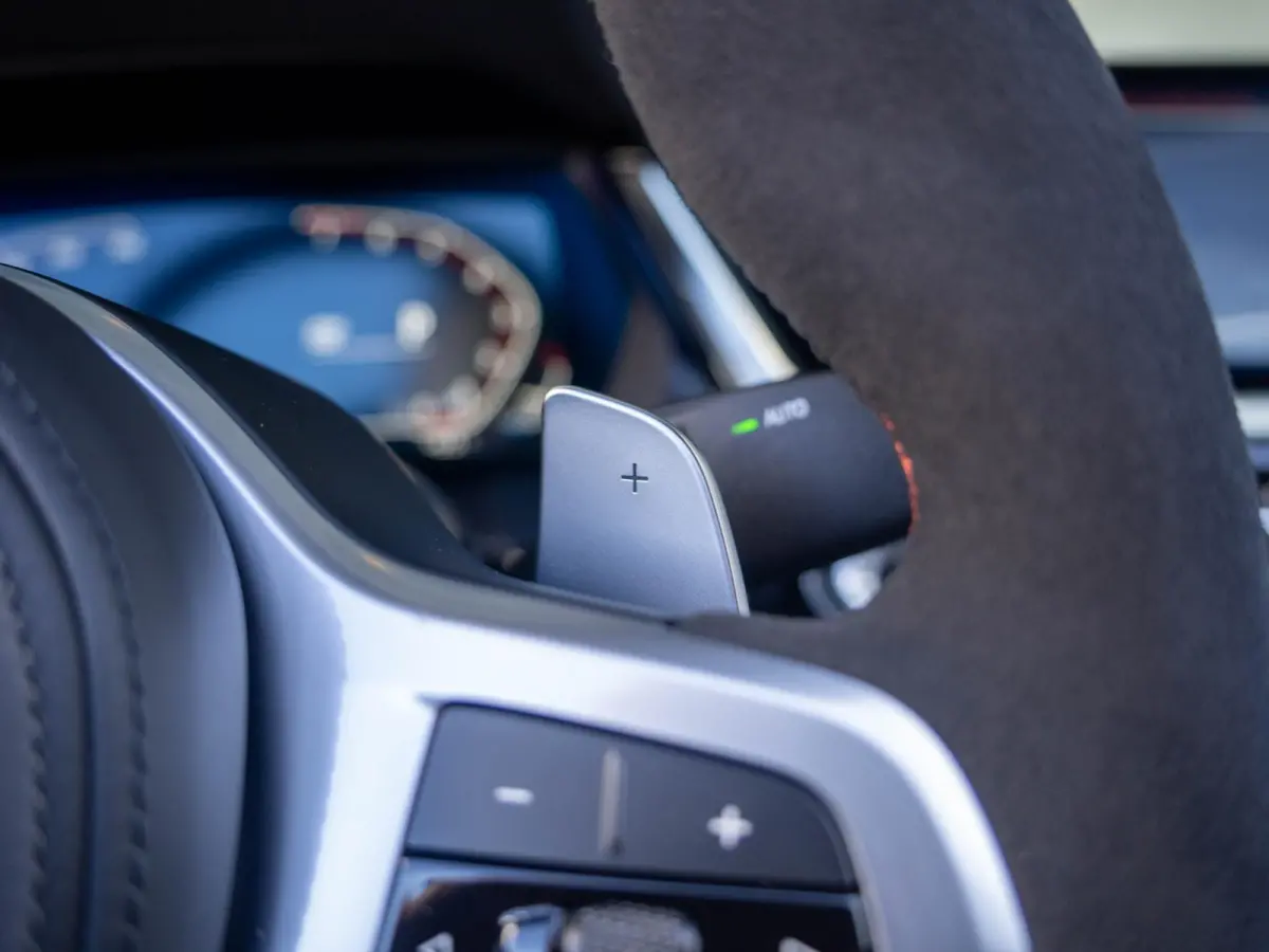 sDrive20i | Final Edition | Safety Pack | Head-up Display | Harman Kardon
