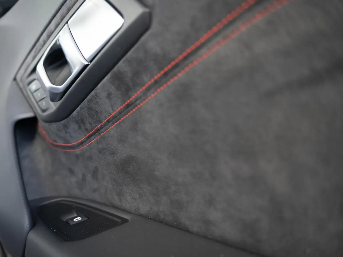 sDrive20i | Final Edition | Safety Pack | Head-up Display | Harman Kardon