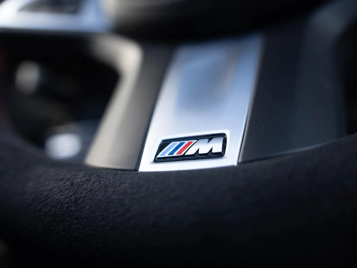 sDrive20i | Final Edition | Safety Pack | Head-up Display | Harman Kardon
