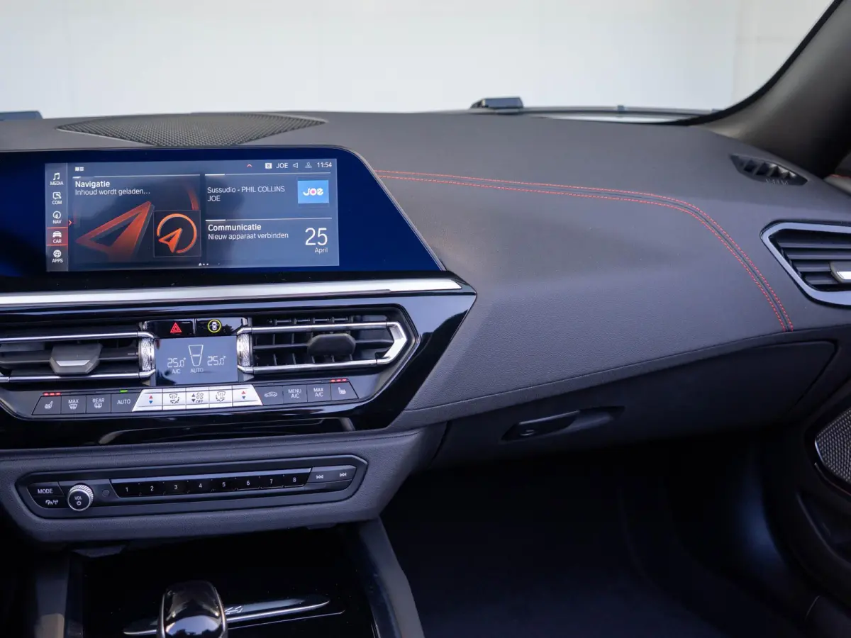 sDrive20i | Final Edition | Safety Pack | Head-up Display | Harman Kardon