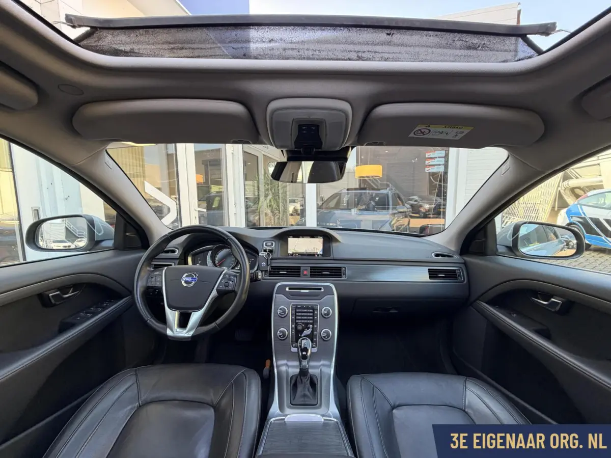 2.0 T4 AUT Polar+ Schuifdak Xenon Leder Trekhaak