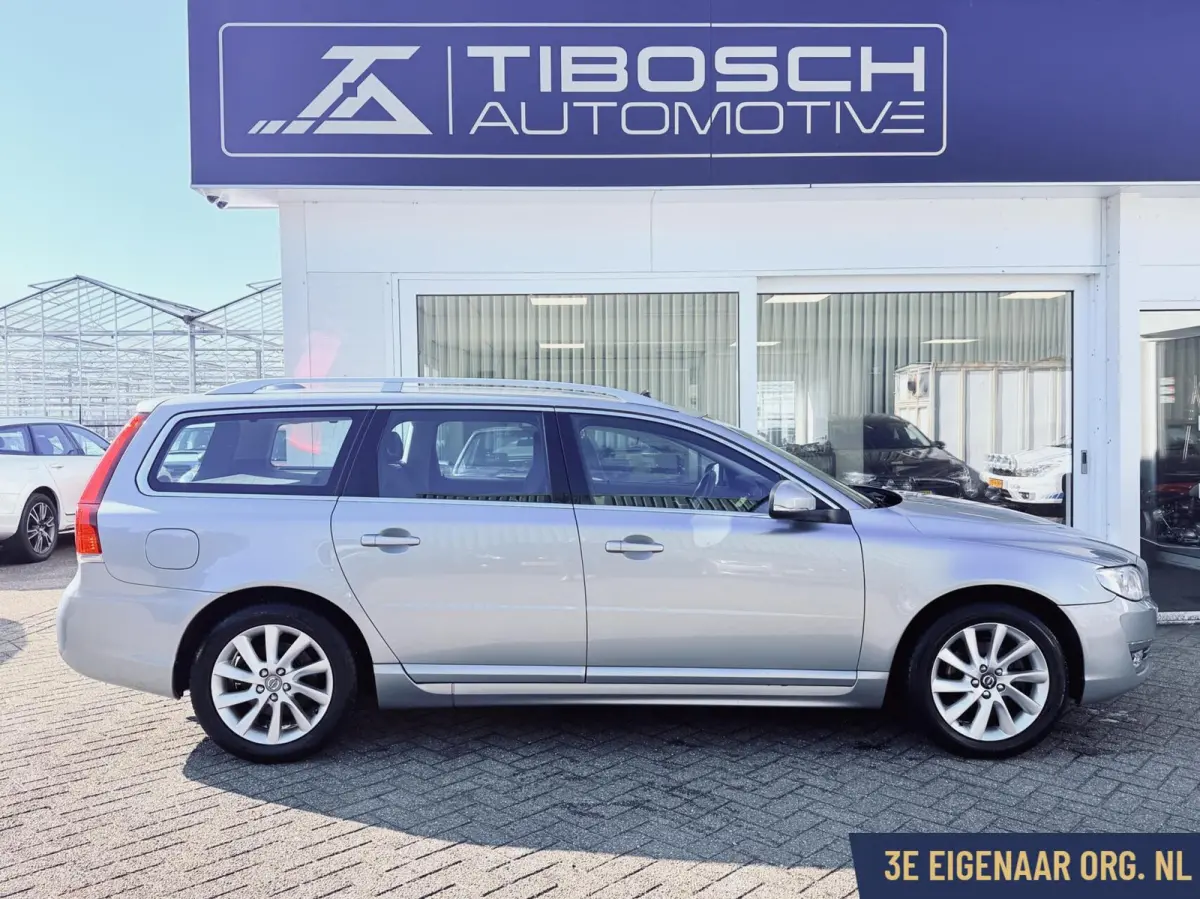2.0 T4 AUT Polar+ Schuifdak Xenon Leder Trekhaak