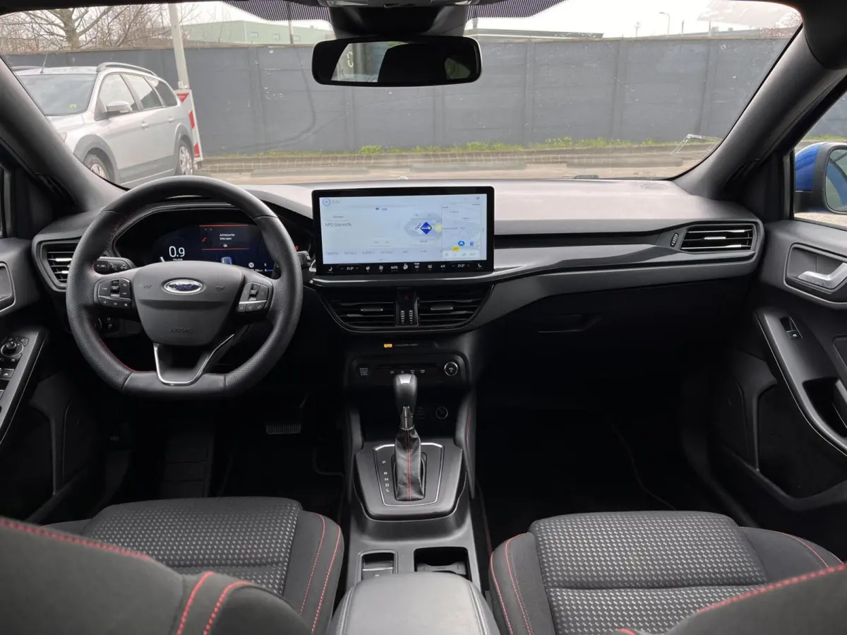 1.0 EcoBoost Hybrid ST Line 155PK Automaat Winterpack Cruise Camera Parkeersensoren Climate Full-LED Keyless Privacy Glass *1500KG Trekgewicht*