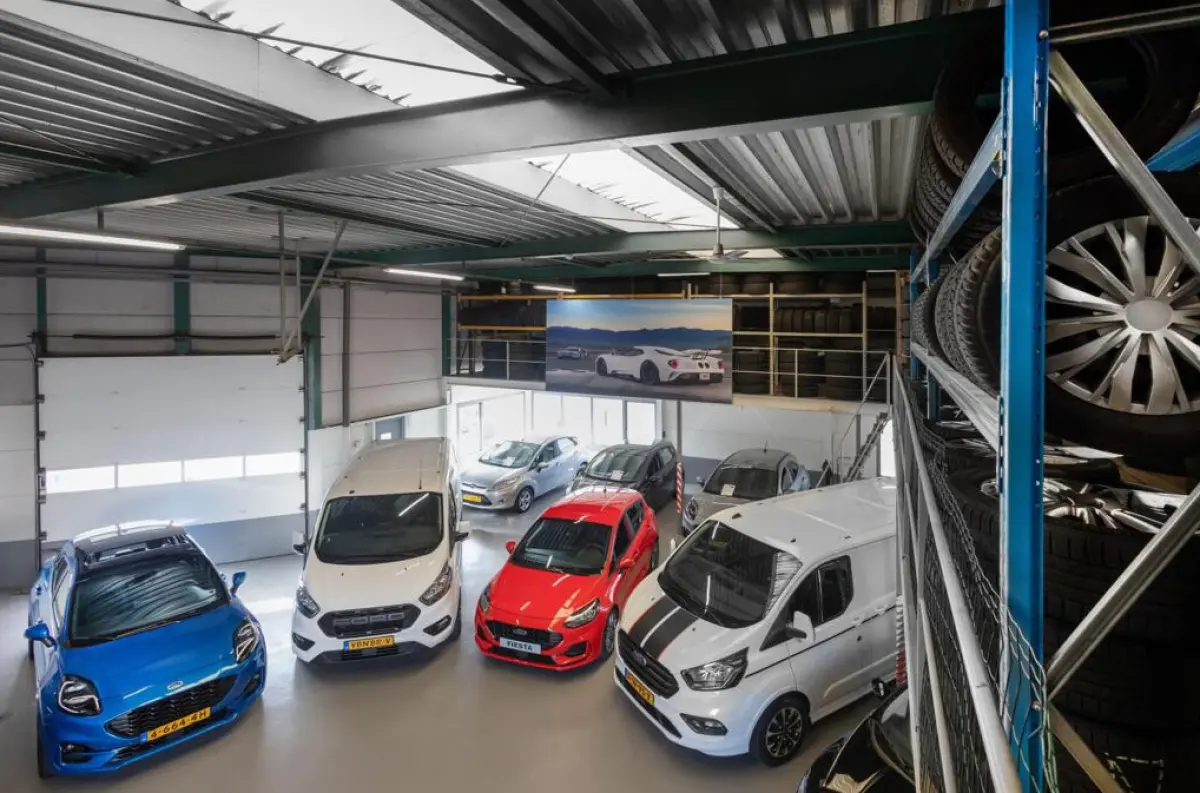 1.0 EcoBoost Hybrid ST Line 155PK Automaat Winterpack Cruise Camera Parkeersensoren Climate Full-LED Keyless Privacy Glass *1500KG Trekgewicht*