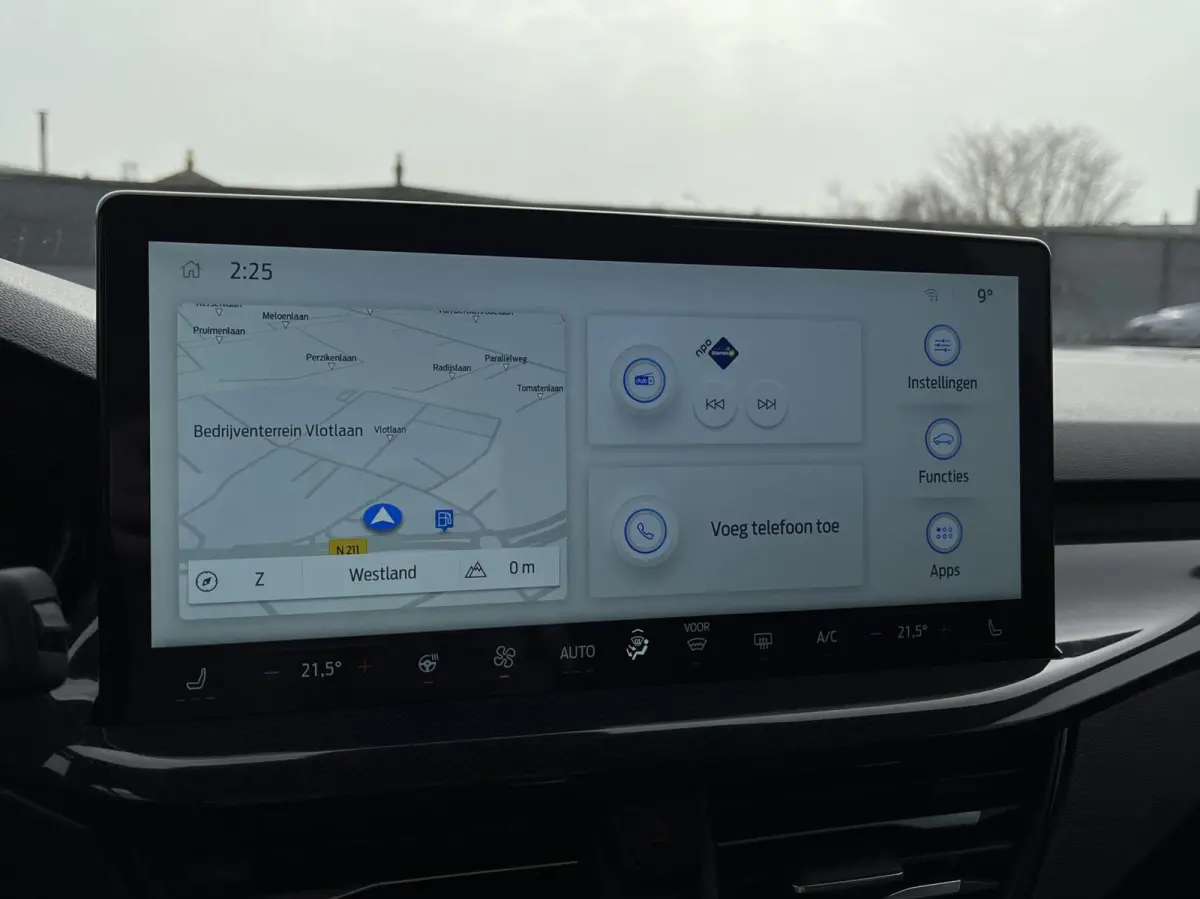 1.0 EcoBoost Hybrid ST Line 155PK Automaat Winterpack Cruise Camera Parkeersensoren Climate Full-LED Keyless Privacy Glass *1500KG Trekgewicht*