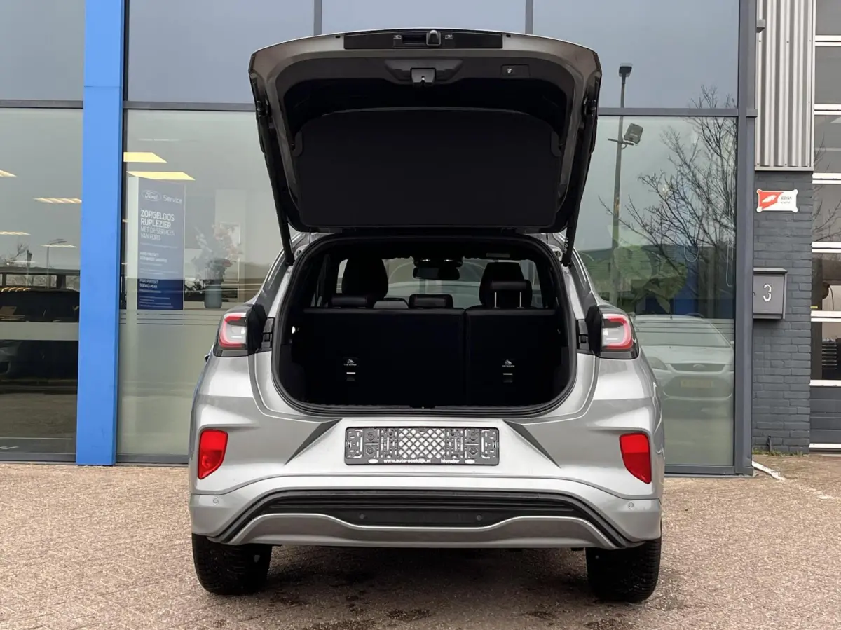 1.0 EcoBoost ST-Line X 125PK Automaat Trekhaak Winterpack Camera Cruise Navi B&O Climate Keyless Elek. Achterklep Full-LED Privacy Glass *Sportieve looks*
