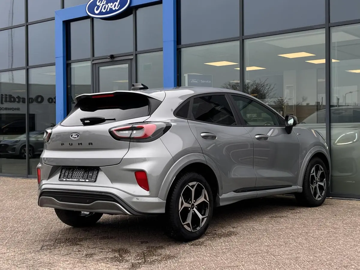 1.0 EcoBoost ST-Line X 125PK Automaat Trekhaak Winterpack Camera Cruise Navi B&O Climate Keyless Elek. Achterklep Full-LED Privacy Glass *Sportieve looks*