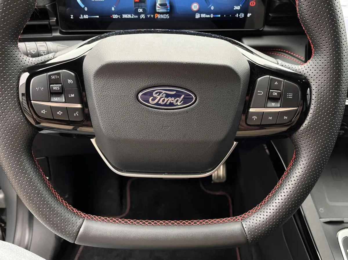 1.0 EcoBoost ST-Line X 125PK Automaat Trekhaak Winterpack Camera Cruise Navi B&O Climate Keyless Elek. Achterklep Full-LED Privacy Glass *Sportieve looks*