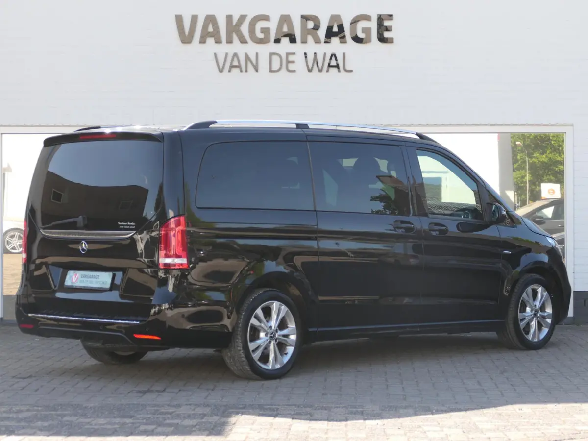 250d Lang Avantgarde Edition | AMG | Panoramadak | 360°-camera | Standkachel | Burmester | Carbon interieur | Trekhaak | Dodehoek detectie | Elektrische schuifdeuren + achterklep