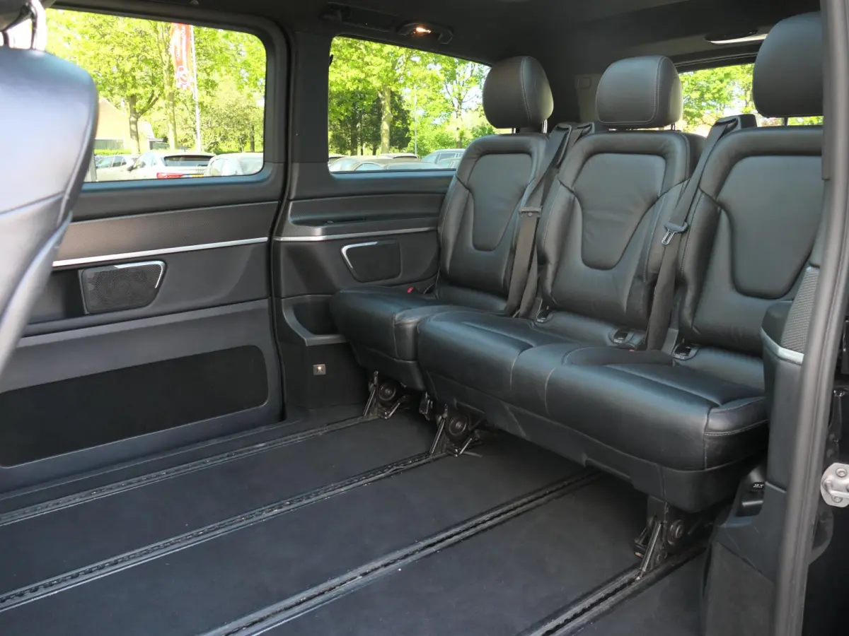 250d Lang Avantgarde Edition | AMG | Panoramadak | 360°-camera | Standkachel | Burmester | Carbon interieur | Trekhaak | Dodehoek detectie | Elektrische schuifdeuren + achterklep
