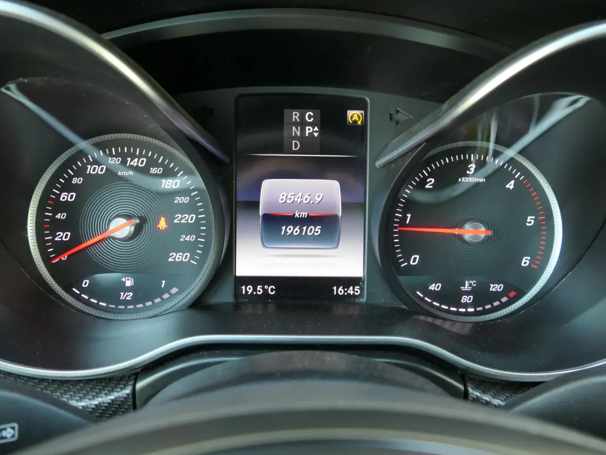 250d Lang Avantgarde Edition | AMG | Panoramadak | 360°-camera | Standkachel | Burmester | Carbon interieur | Trekhaak | Dodehoek detectie | Elektrische schuifdeuren + achterklep