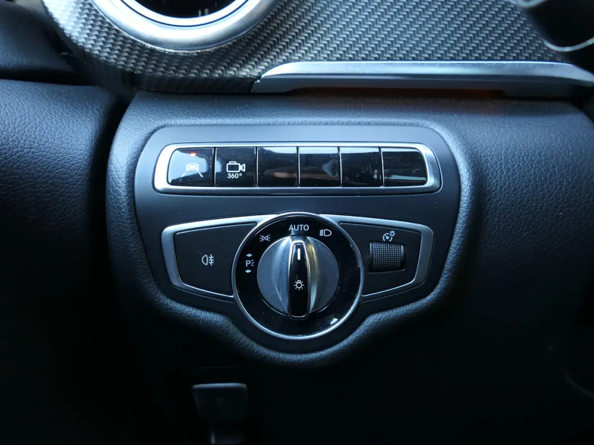 250d Lang Avantgarde Edition | AMG | Panoramadak | 360°-camera | Standkachel | Burmester | Carbon interieur | Trekhaak | Dodehoek detectie | Elektrische schuifdeuren + achterklep