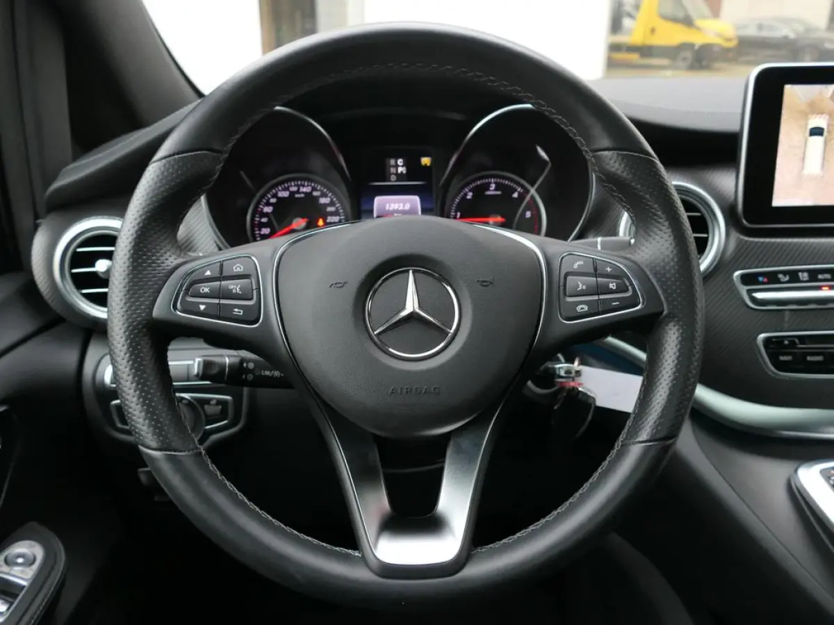 250d Lang Avantgarde Edition | AMG | Panoramadak | 360°-camera | Standkachel | Burmester | Carbon interieur | Trekhaak | Dodehoek detectie | Elektrische schuifdeuren + achterklep