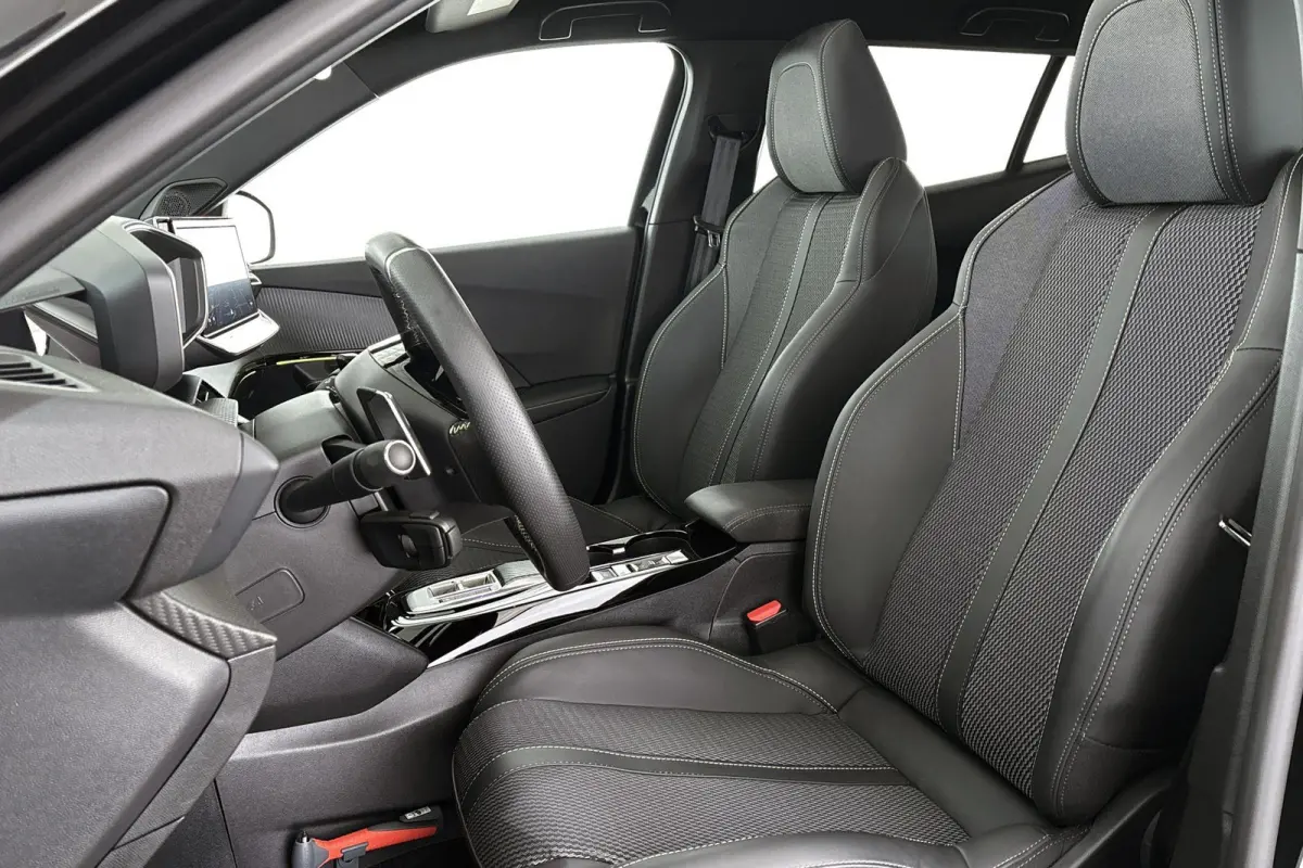 1.2 PureTech 130 GT Panoramadak Trekhaak