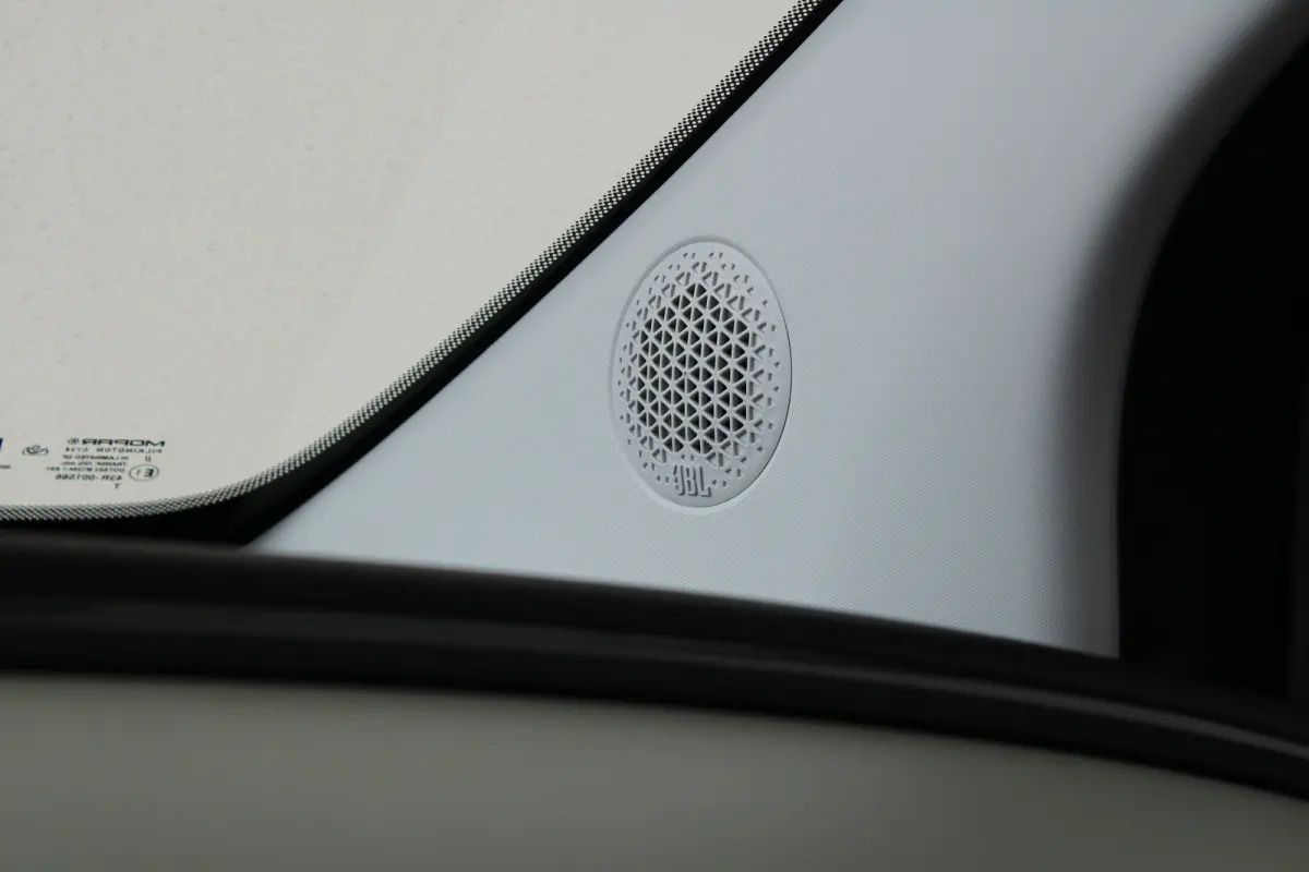 La Prima | Panoramadak | Lederen bekleding | JBL-audio | 17` lichtmetalen velgen |