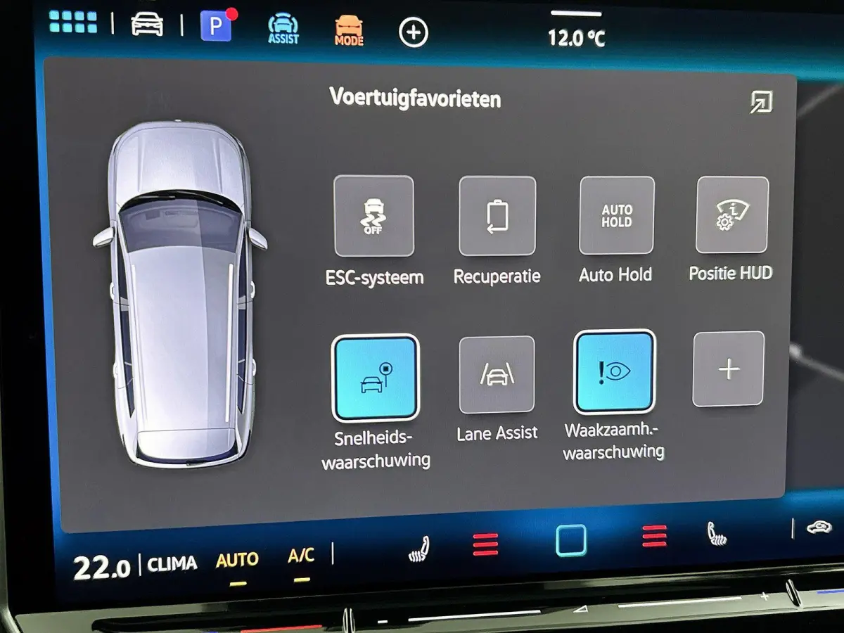 1.5 eHybrid R-Line Edition | 204pk | Trekhaak inklapbaar | Panoramaschuif-kanteldak | Black Style Pakket | adaptieve cruise control | climatronic (automatische airco) |