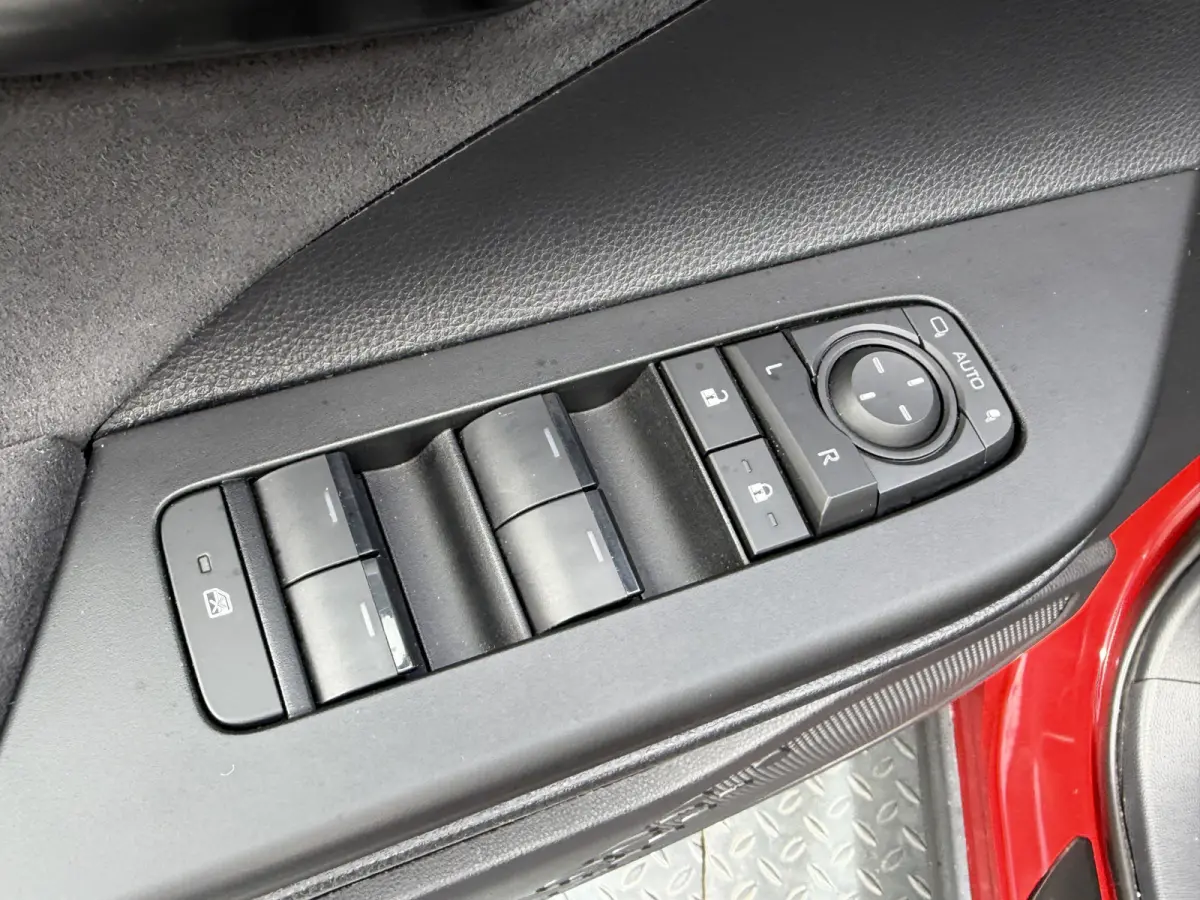 1.8 Hybrid 140 Executive / Bi tone | JBL | Emotional Red | 10 jr GARANTIE | Rijklaar!!!