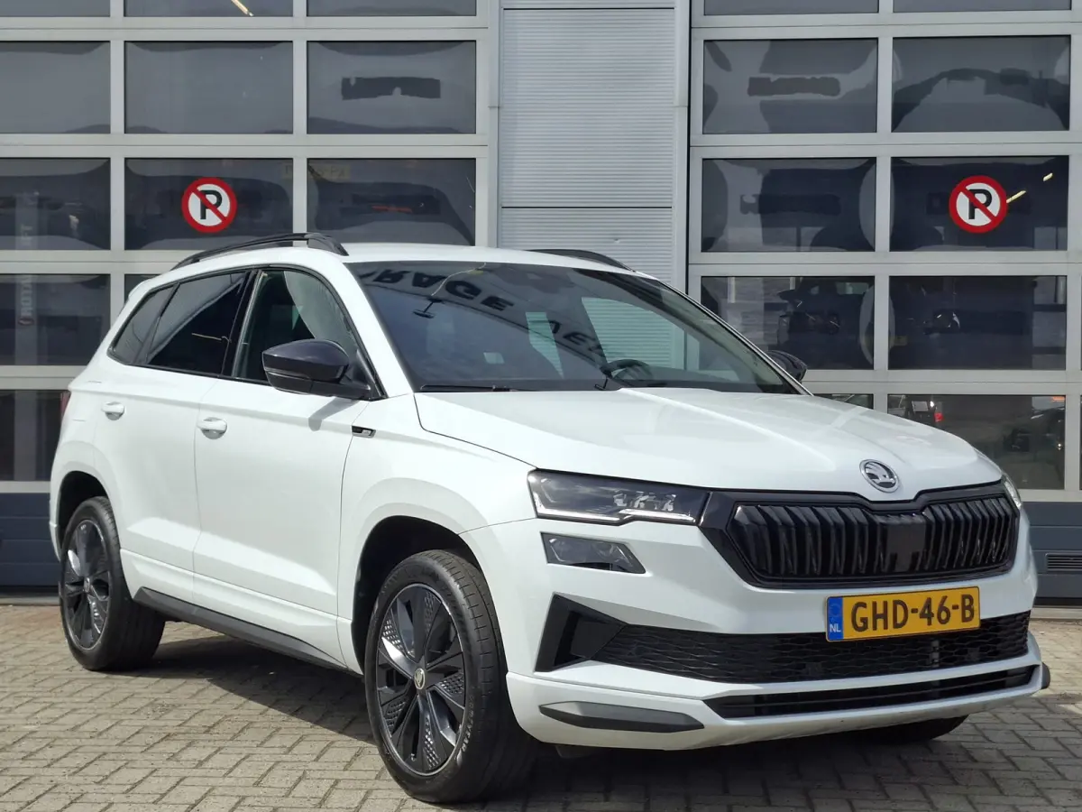 1.5 TSI ACT Sportline Business | Android/Apple Carplay | Adaptive Cruise Control | LMV 18" | Achteruitrijcamera | PDC V+A | Elektrische kofferbak | Climate control
