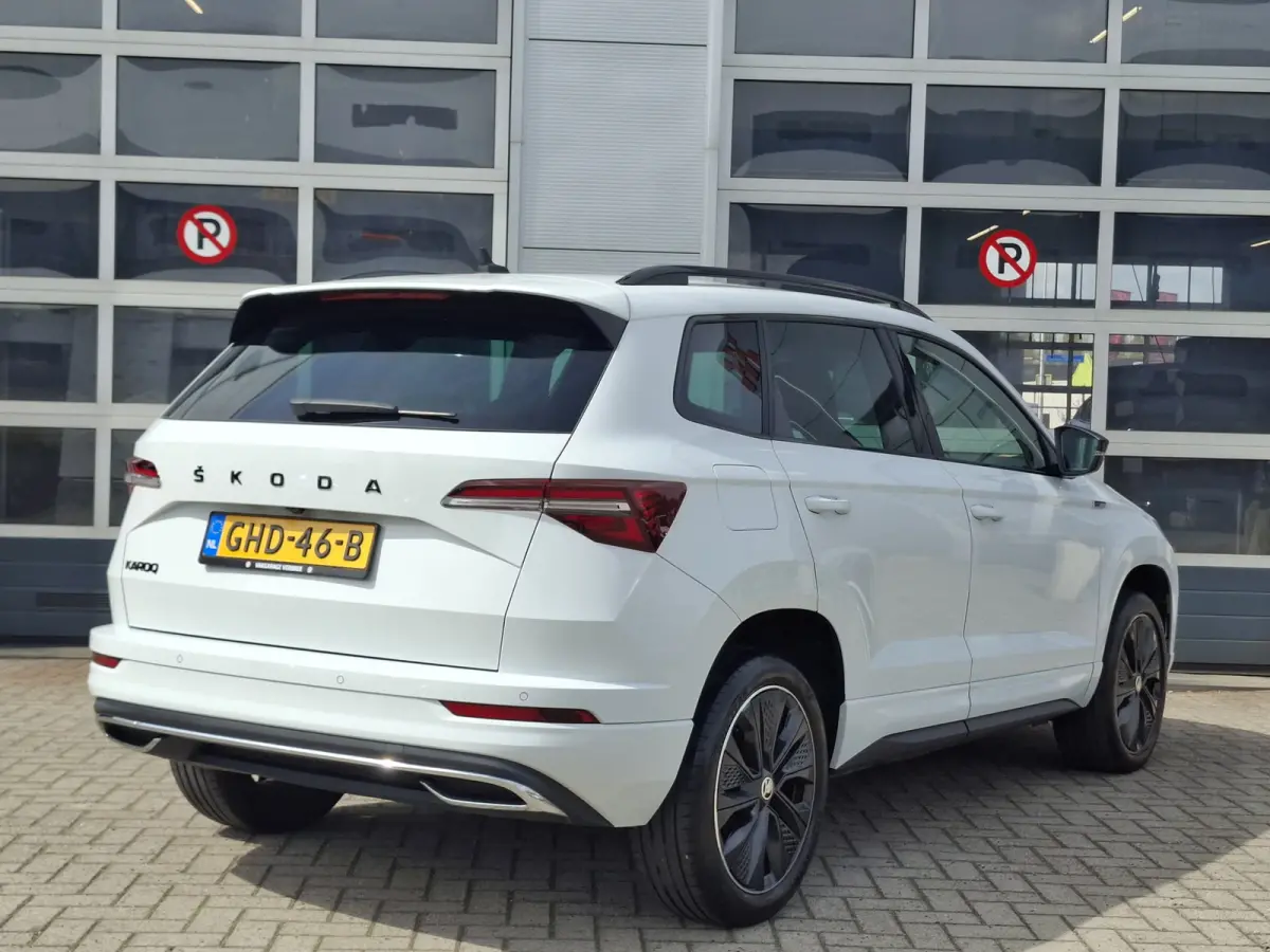 1.5 TSI ACT Sportline Business | Android/Apple Carplay | Adaptive Cruise Control | LMV 18" | Achteruitrijcamera | PDC V+A | Elektrische kofferbak | Climate control