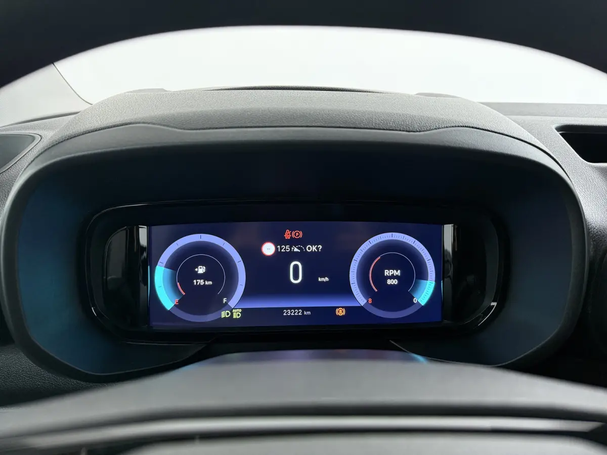 L2 1.5 100pk Camera | PDC | AIRCO | CARPLAY | NAVI |
