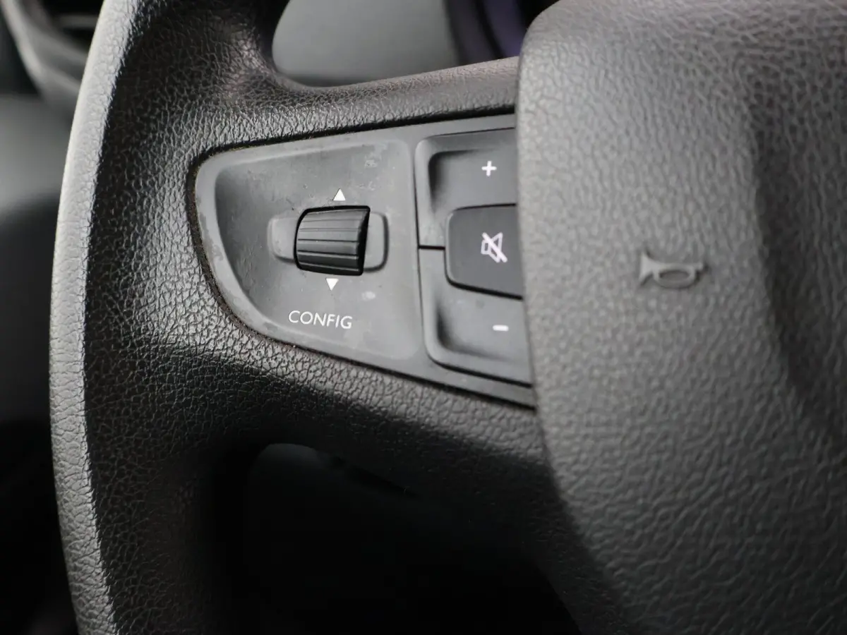 2.0 D-4D NAVIGATOR APPLE CARPLAY | CRUISE | NAVIGATIE | PDC