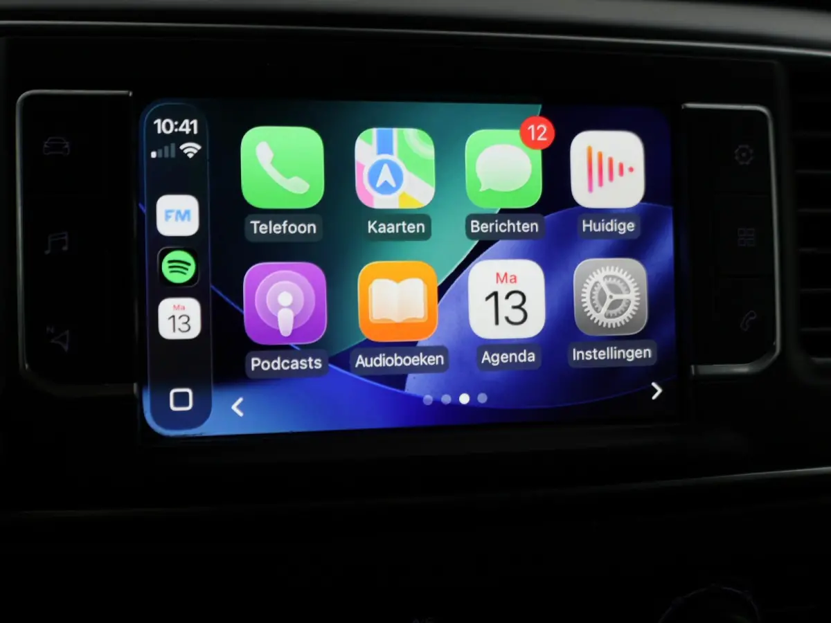 2.0 D-4D NAVIGATOR APPLE CARPLAY | CRUISE | NAVIGATIE | PDC