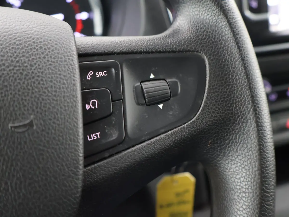 2.0 D-4D NAVIGATOR APPLE CARPLAY | CRUISE | NAVIGATIE | PDC