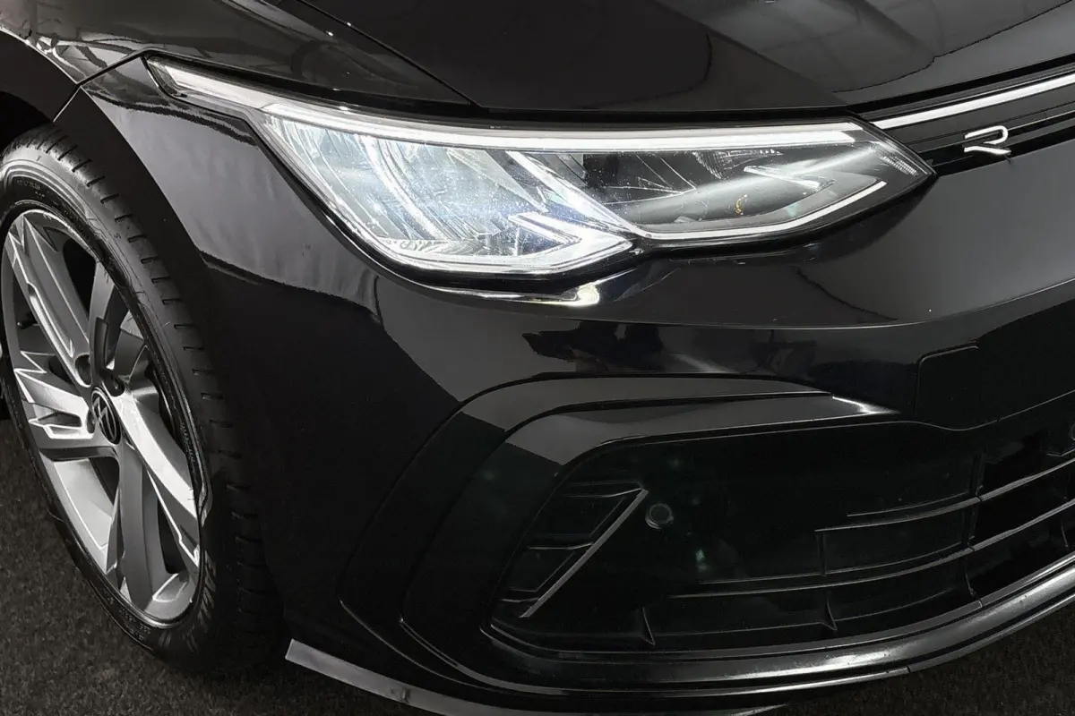 1.5 eTSI R-Line Panoramadak Stoel-Stuurverwarming Clima Carplay 18"