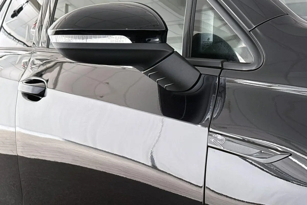 1.5 eTSI R-Line Panoramadak Stoel-Stuurverwarming Clima Carplay 18"