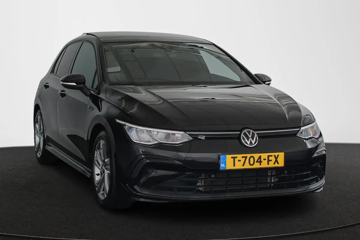 1.5 eTSI R-Line Panoramadak Stoel-Stuurverwarming Clima Carplay 18"