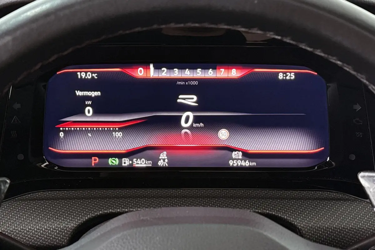 1.5 eTSI R-Line Panoramadak Stoel-Stuurverwarming Clima Carplay 18"