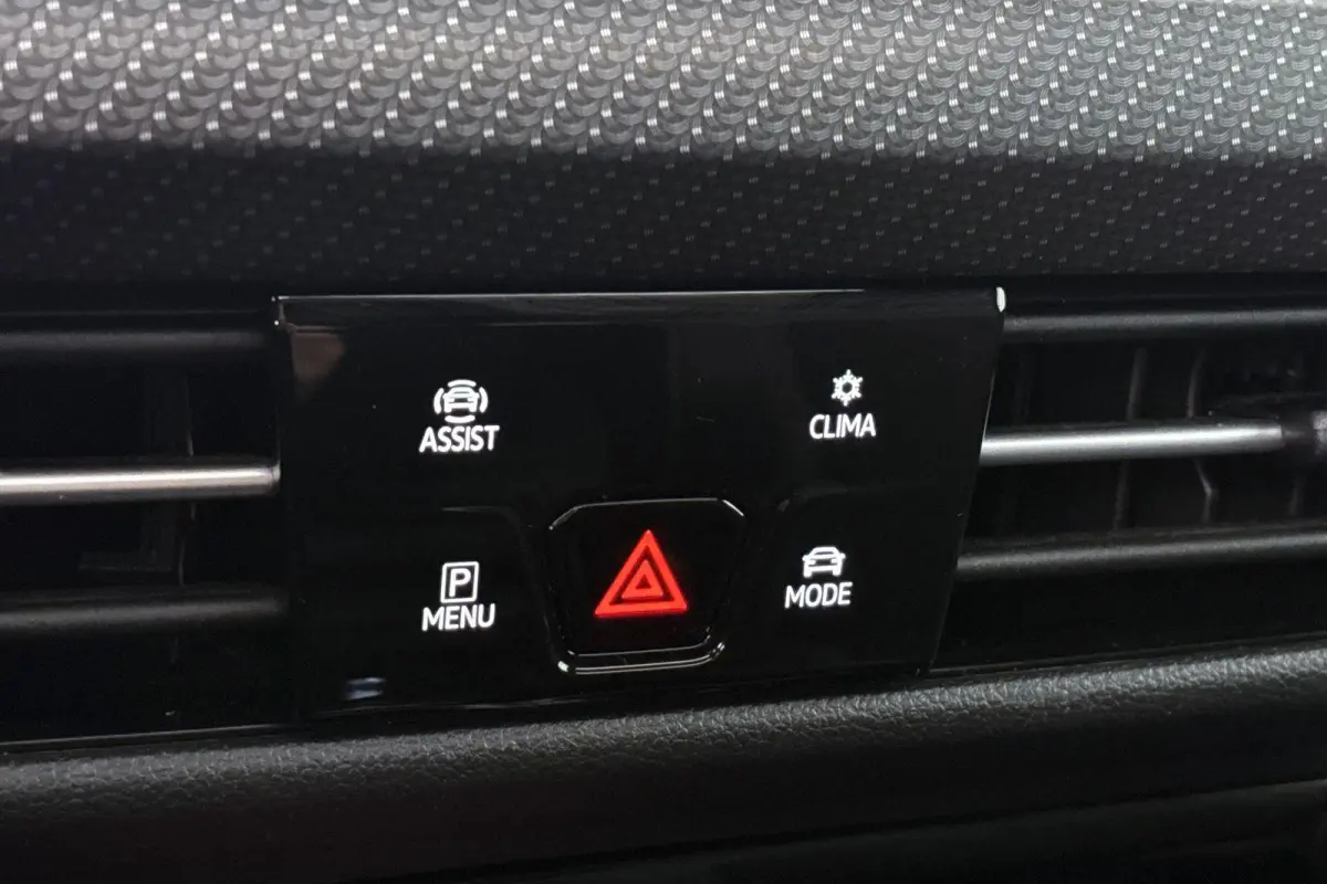 1.5 eTSI R-Line Panoramadak Stoel-Stuurverwarming Clima Carplay 18"