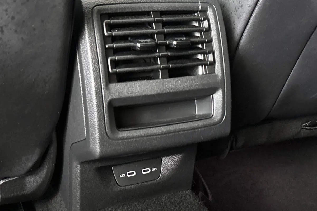 1.5 eTSI R-Line Panoramadak Stoel-Stuurverwarming Clima Carplay 18"