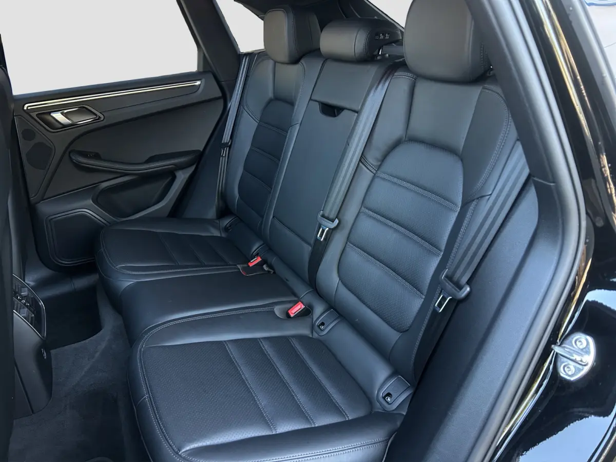 2.0 | Panoramadak | Apple Carplay | 21 inch | Elekr. Stoelen | Camera | Cruise Control |