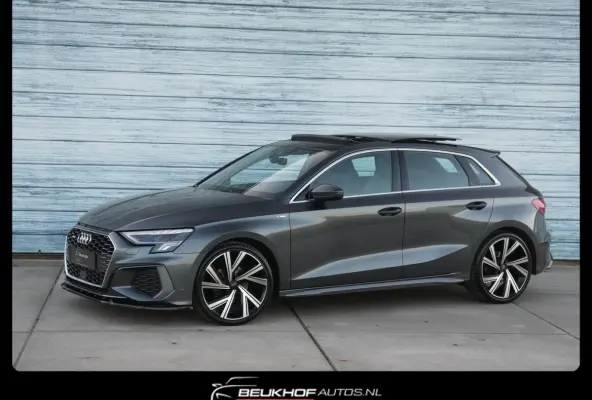 30 TFSI S-Line Maxton Panorama Leer 19Inch