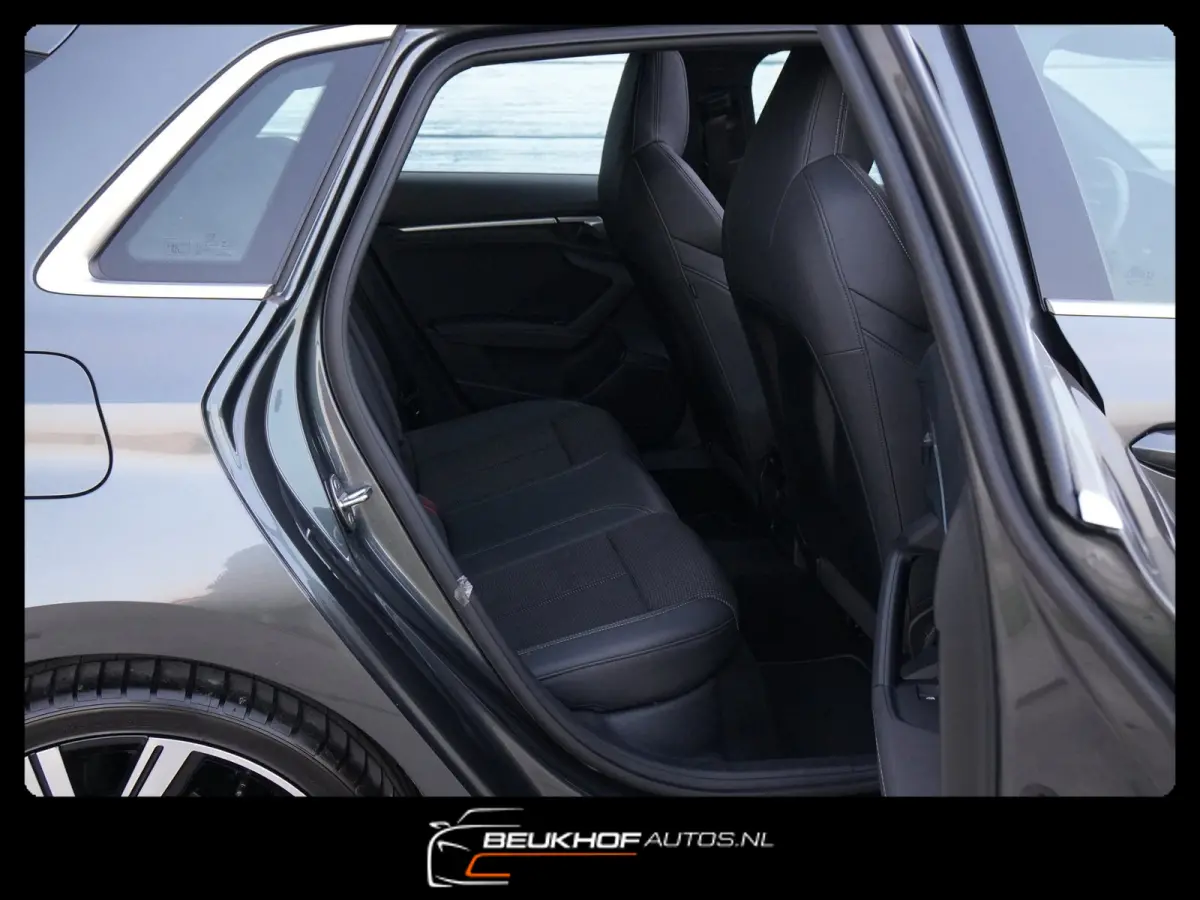 30 TFSI S-Line Maxton Panorama Leer 19Inch