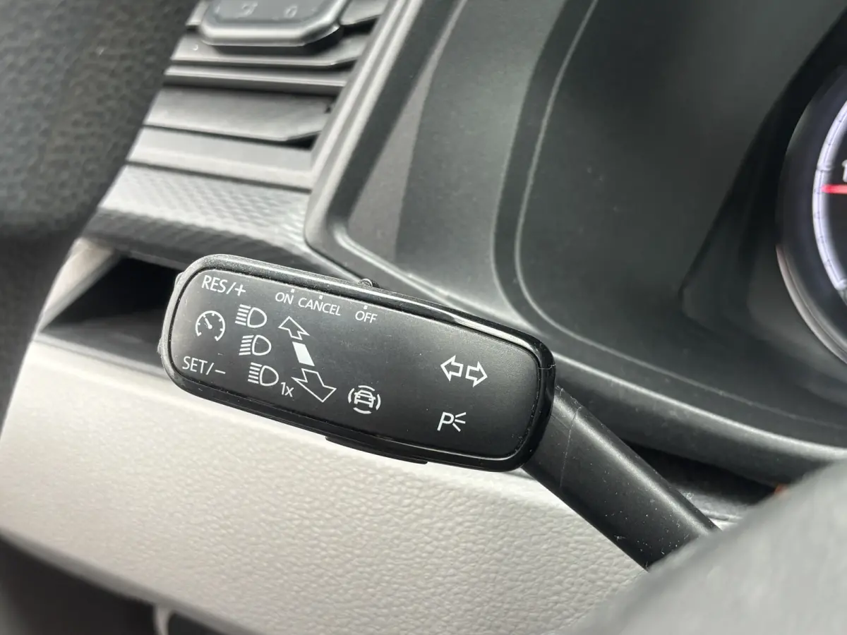 2.0 TDI L2H1 28 Economy Business | Apple Carplay | Parkeersensoren | Cruise | Airco