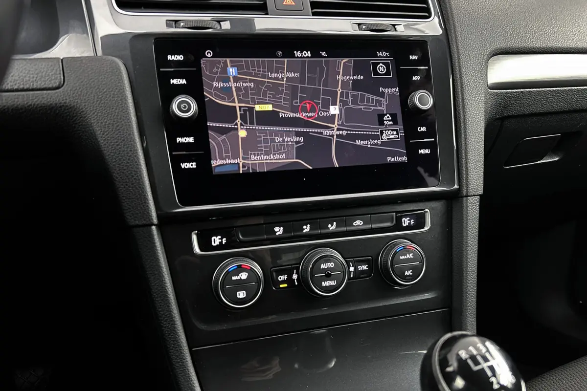 1.0 TSI Comfortline | Adaptieve cruise control | Camera | Apple Carplay
